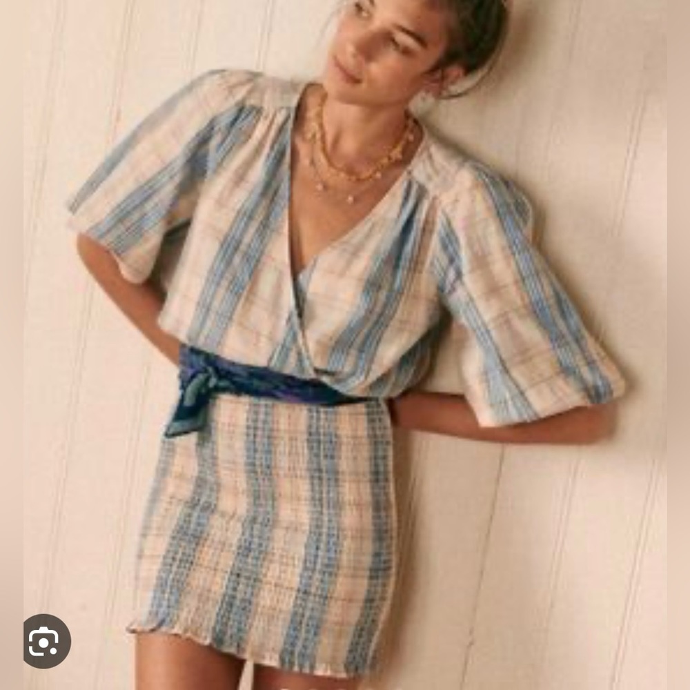 Faux wrap dress with smocked skirt. Beige / blue plaid. Sézane, FR 36. Worn once